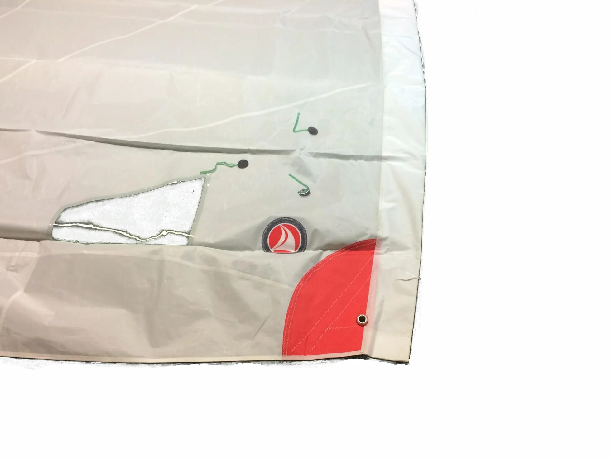 La voile Ventoz Laser Radial 5,7 m2 pièces rouges
