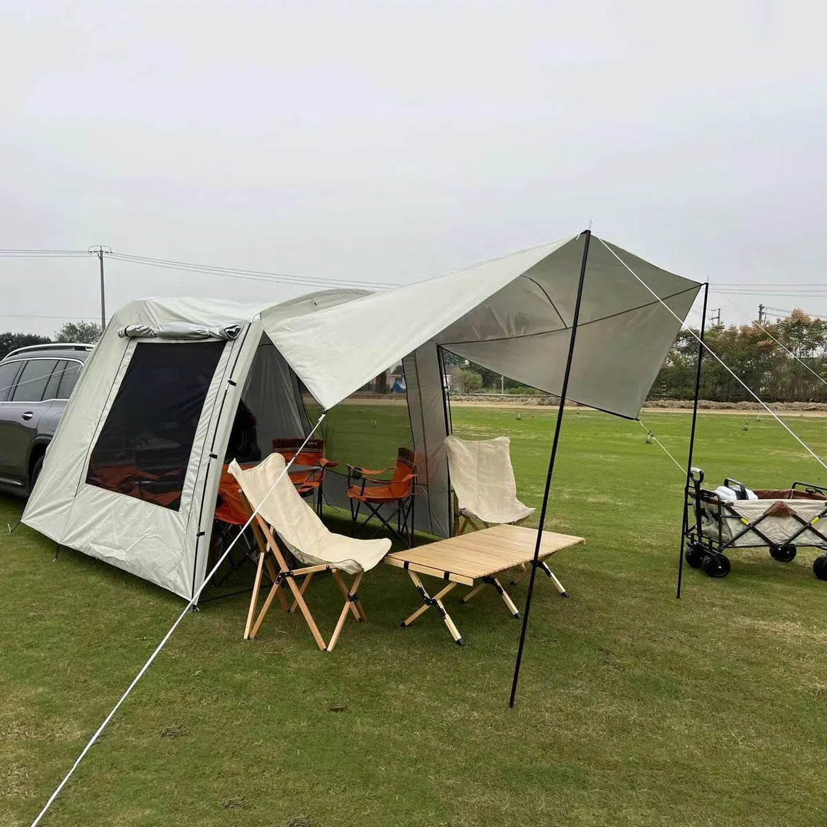 Voiture Tente Hayon Voiture Soleil pour Auvent Voiture, Tente De Camping pour SUV Espace D'ombrage pour 5 À 6 Personnes, Léger Et Compact avec Sac De Rangement