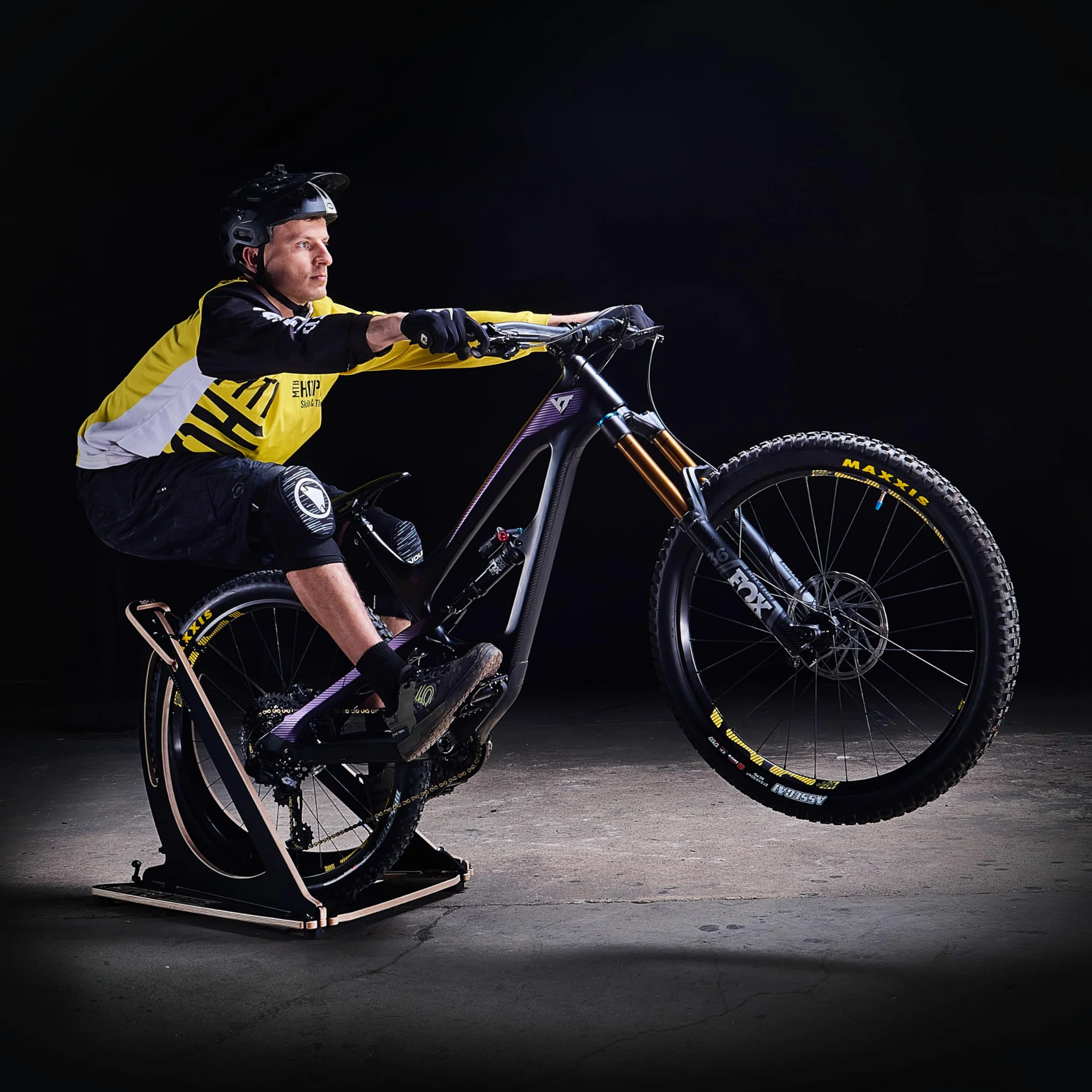 MTB Hopper Machine d'équilibre Manuelle pour VTT - Entraîneur d'équilibre Manuel avec Nez de Roue arrière - Béquille de vélo d'intérieur