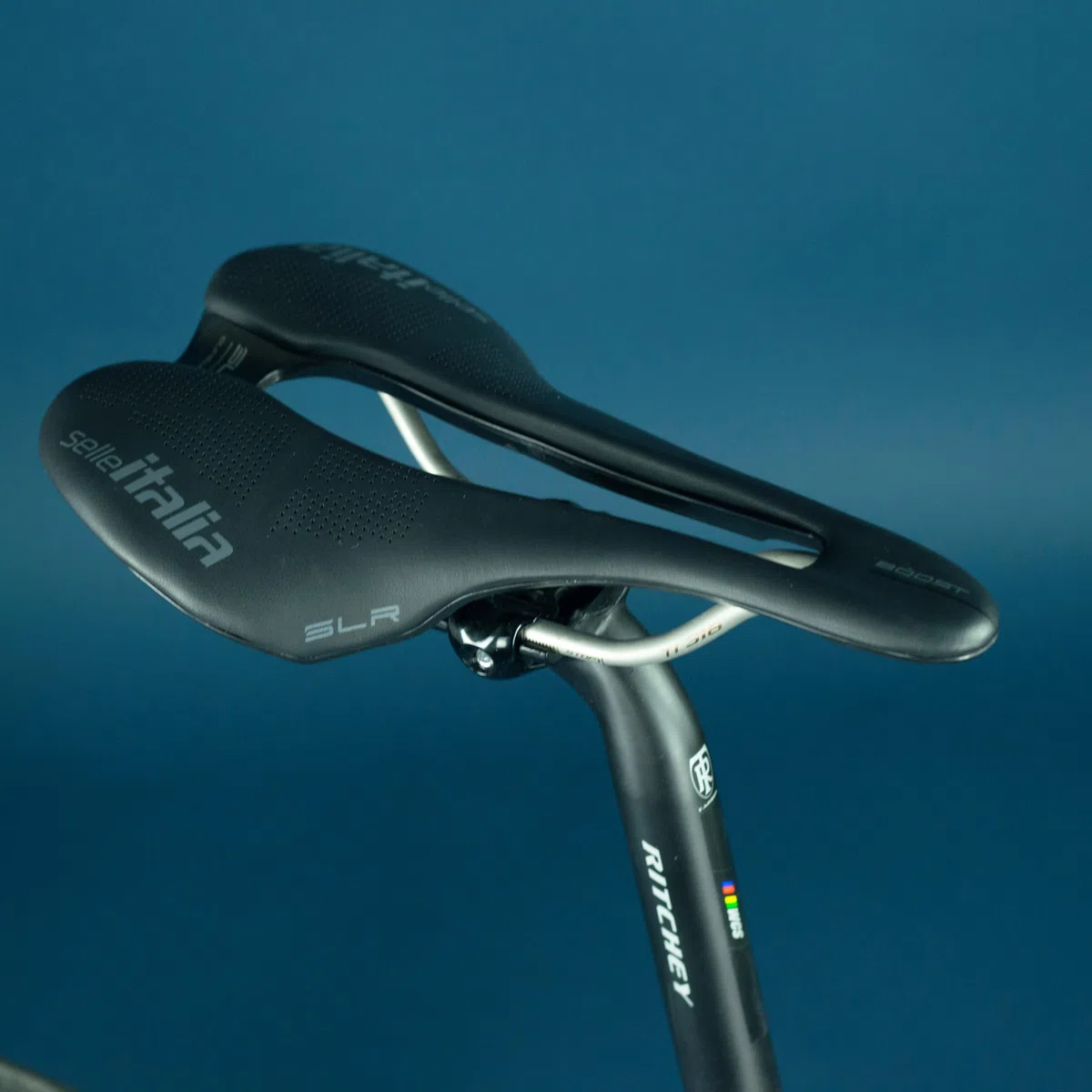 Selle Italia SLR Boost TI 316 Superflow – Selle Vélo Route avec Découpe Superflow, Rails TI 316, Confort et Performance