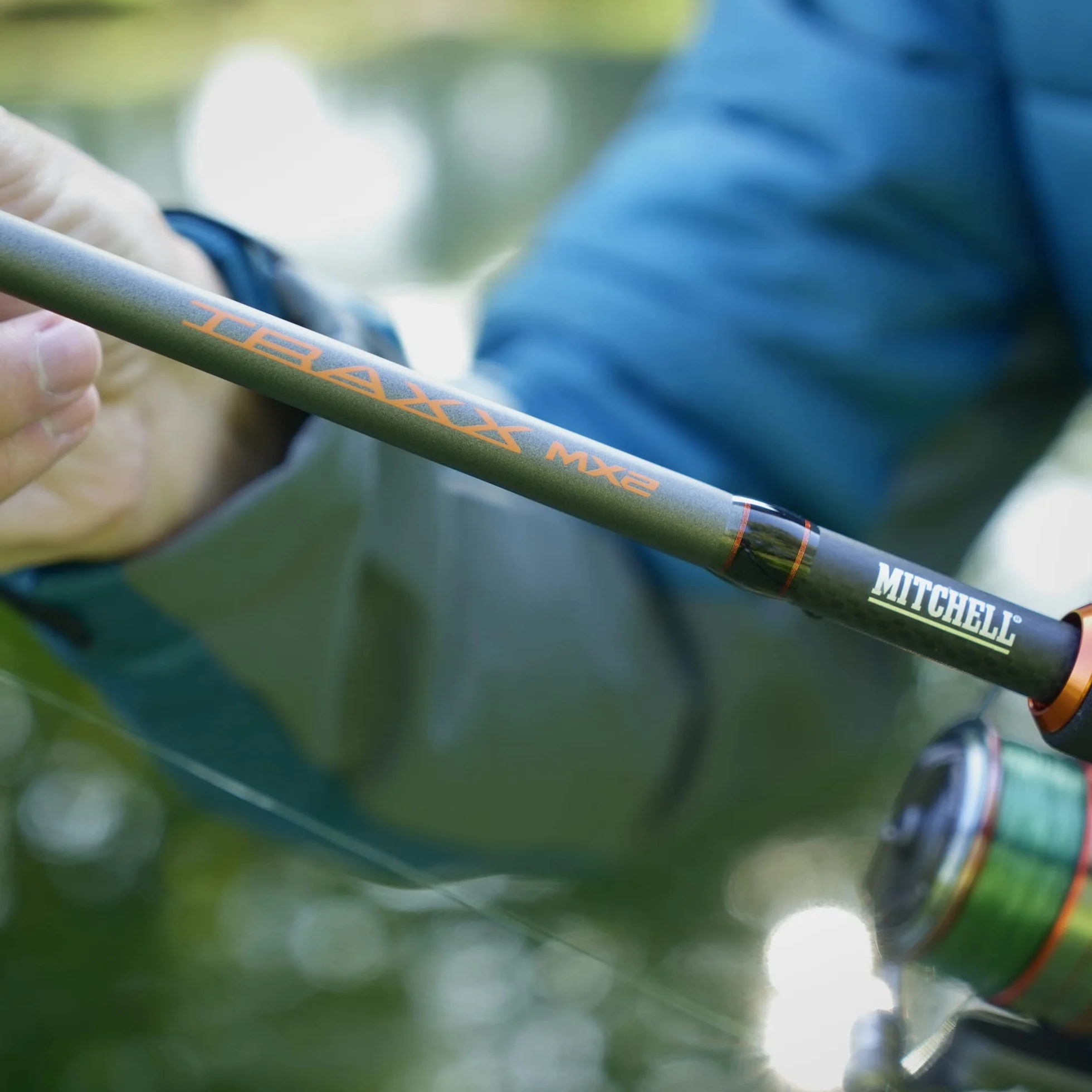 Mitchell Traxx MX2 Cannes à Lancer et moulinets Combo – Kit de pêche prédateur – Brochet, Perche, Sandre, Truite