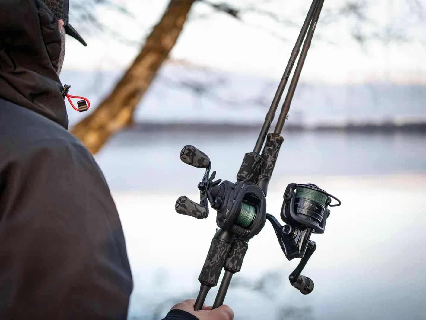 Abu Garcia MAX X Black Ops Canne à pêche au lancer et moulinet 1.98m 10-40g Baitcasting Combo Brochet Perche Sandre Noir