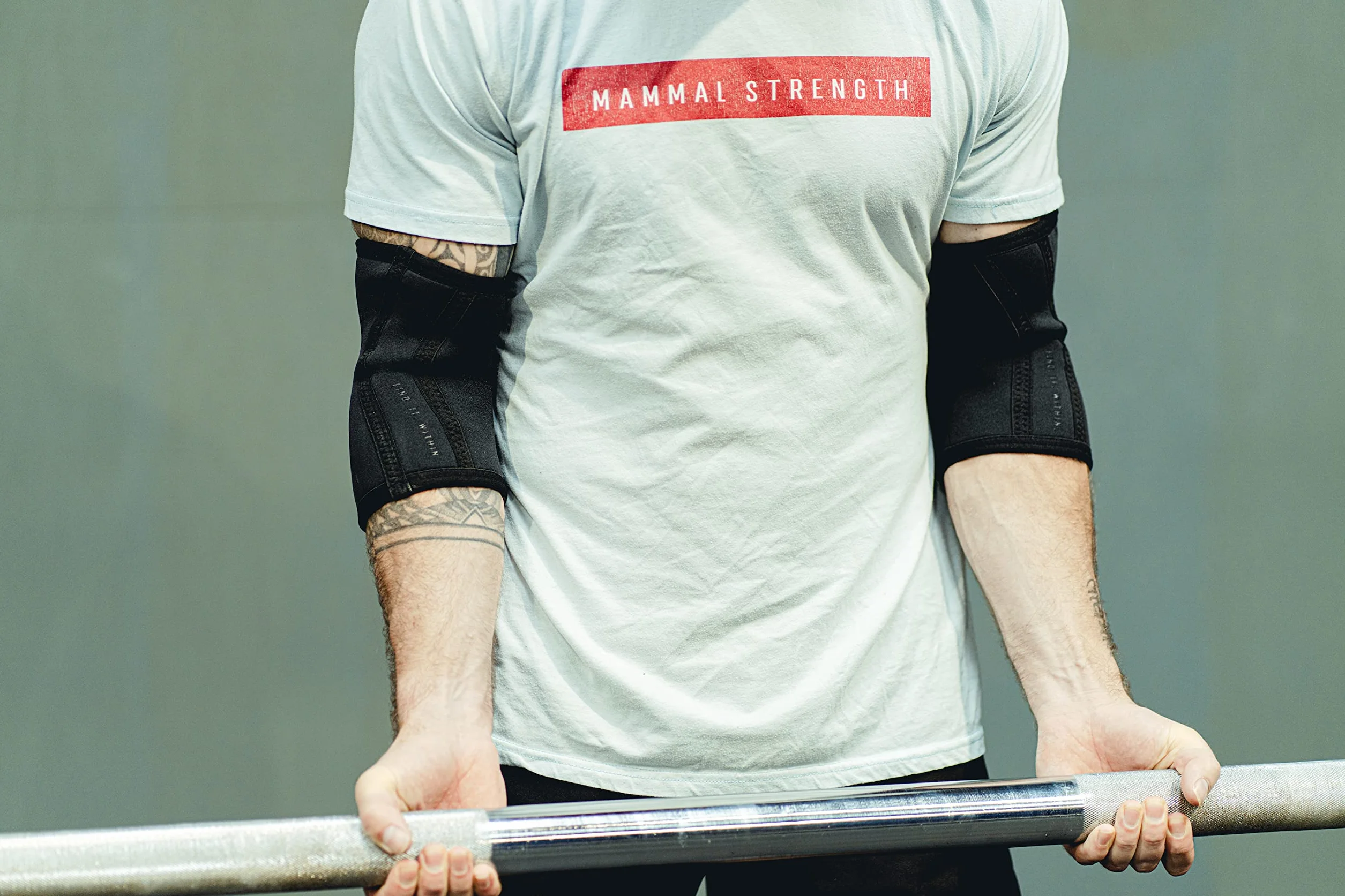 Mammal Strength Coudières V2 en néoprène 5 mm Noir Compression Haltérophilie Gym (S)