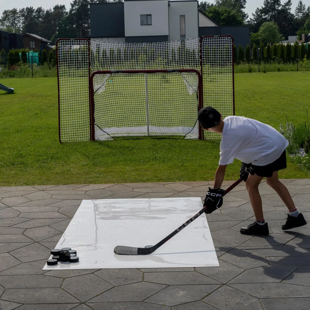Better Hockey Extreme Roll-Up Shooting Pad - Taille 260 x 122 cm - Excellent Tapis de tir de Hockey - Glisse Incroyable