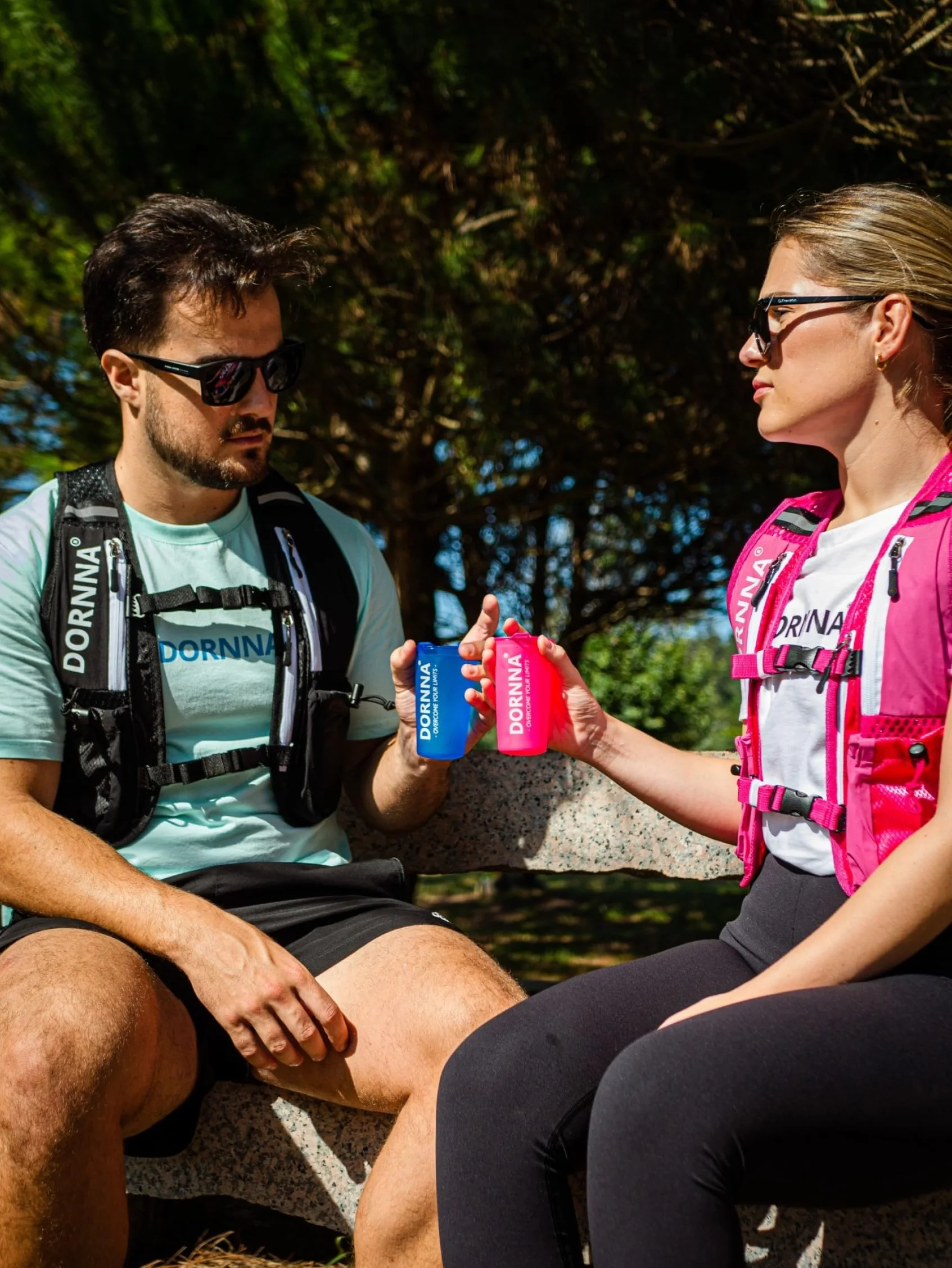 Ultra Terra V2 - Sac Trail + 2 PCS Gourde Souple 500 ML sans BPA, Sac Hydratation Running Homme e Femme, Gilet Hydratation Taille Unique.