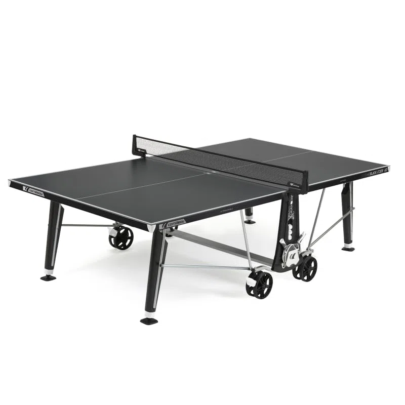 Cornilleau - Table de ping-Pong d'extérieur Loisir Black Code ID - Made in France - Plateau Noir 5mm - Technologie Compact - Vérouillage DSI 16 Points de sécurité