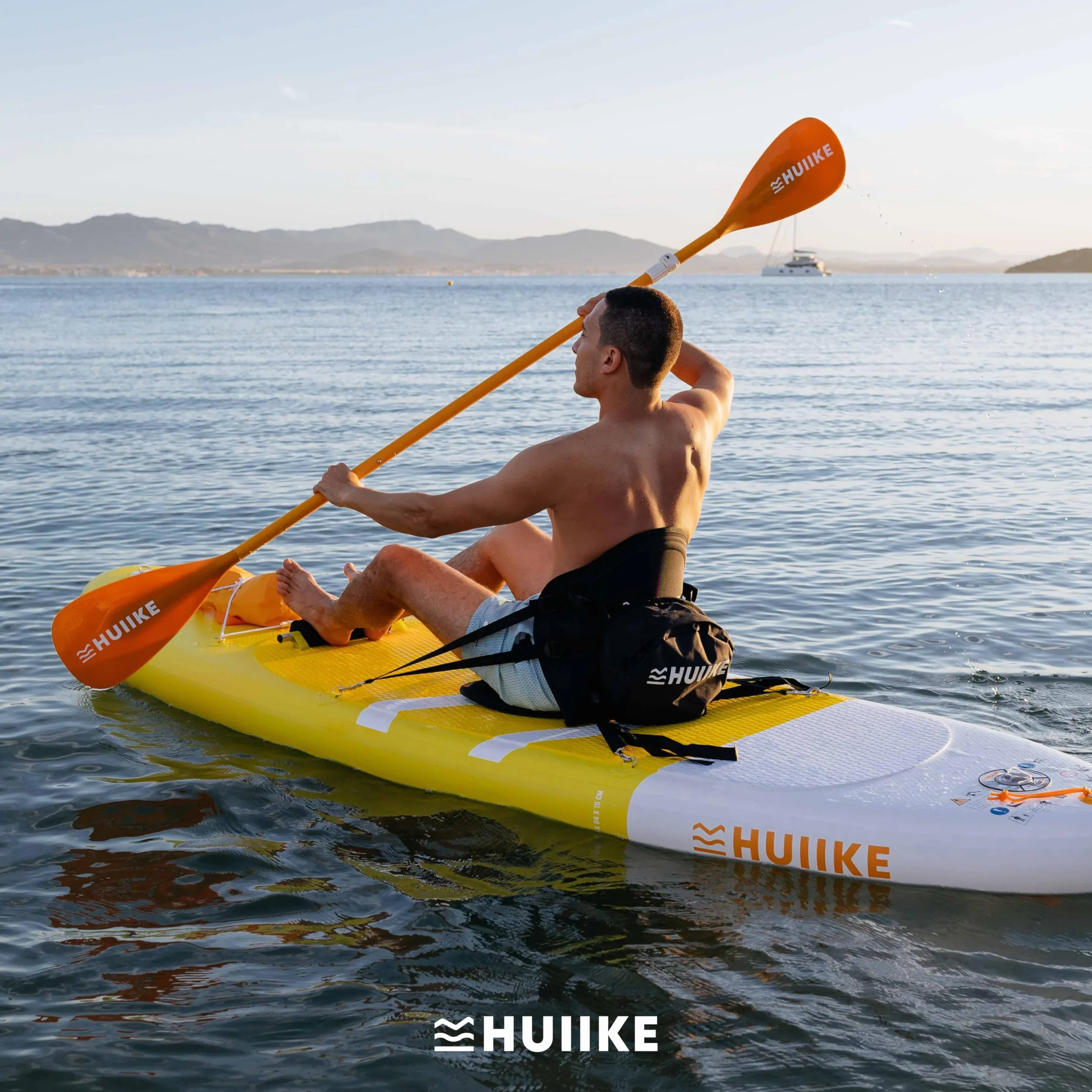 Siege Paddle Gonflable et Kayak avec 4 Sangles Réglables - HUIIKE | Siège Paddle Gonflable avec Sac Arrière, Accessoire Sup | Kayak Seat, Canoe et Paddleboard | Stand Up Board Accessoire pour Peche