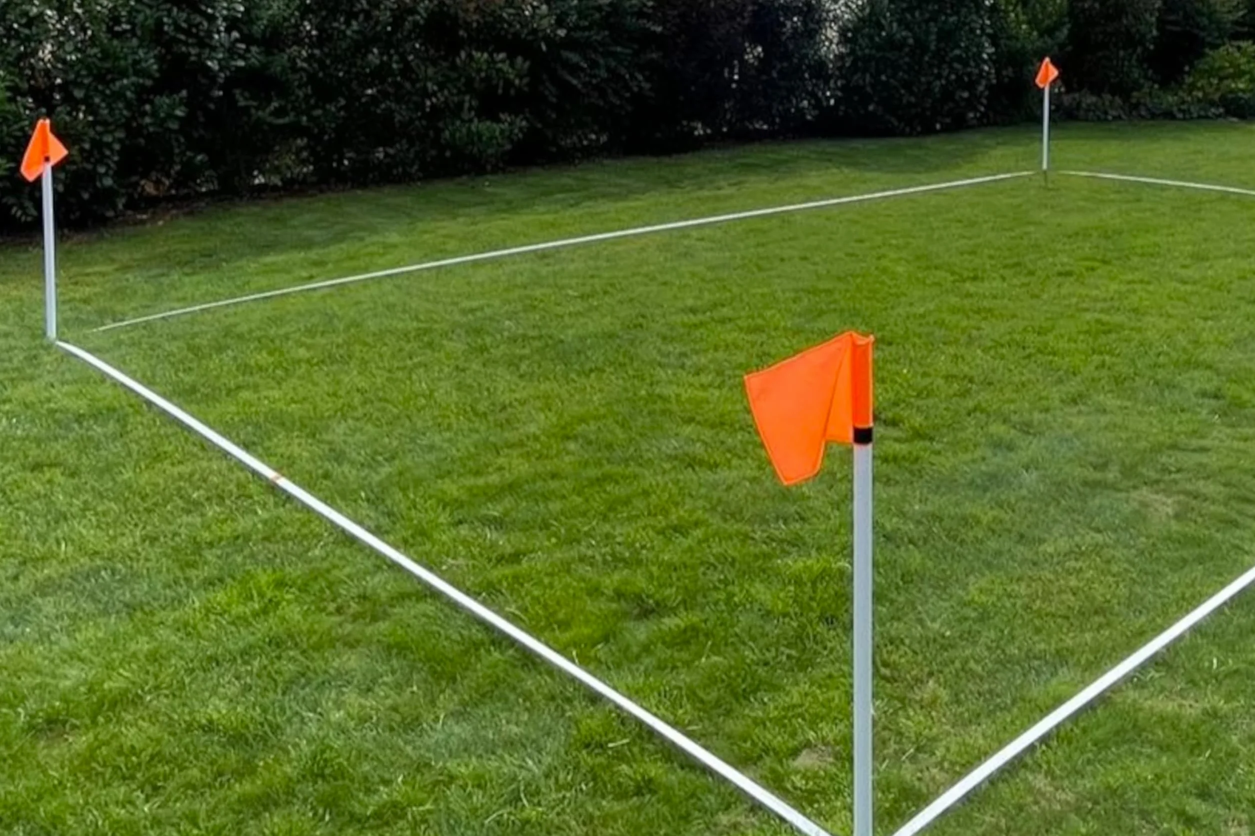 Soccer Pitch® set de drapeaux de coin pour le football enfant | poteaux de 1 m, marquage du terrain, aire de jeu, piquets de délimitation portables, entraînement de football