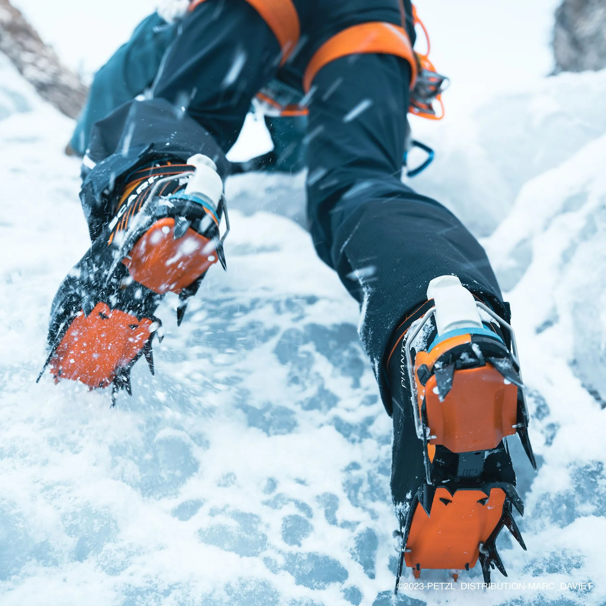 PETZL Ultralight Pochette Crampons