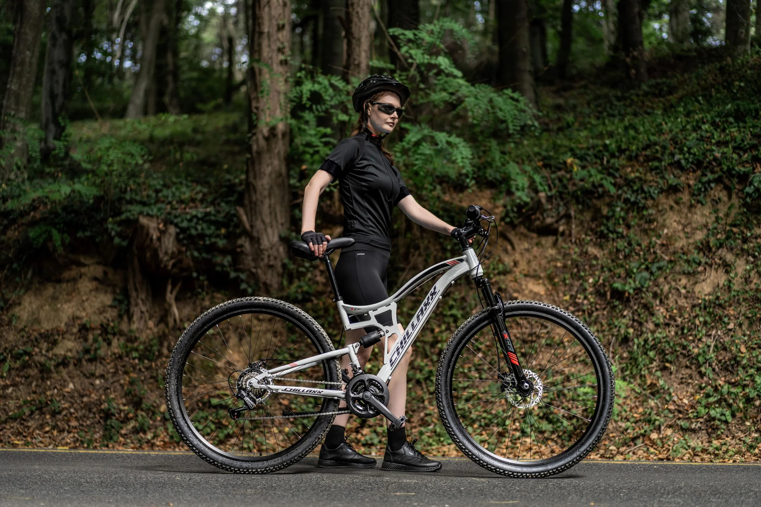 Chillaxx Falcon VTT de 24, 26, 27,5 et 29″, pour garçons, filles, femmes et hommes, frein à disque, dérailleur à 21 vitesses, suspension complète