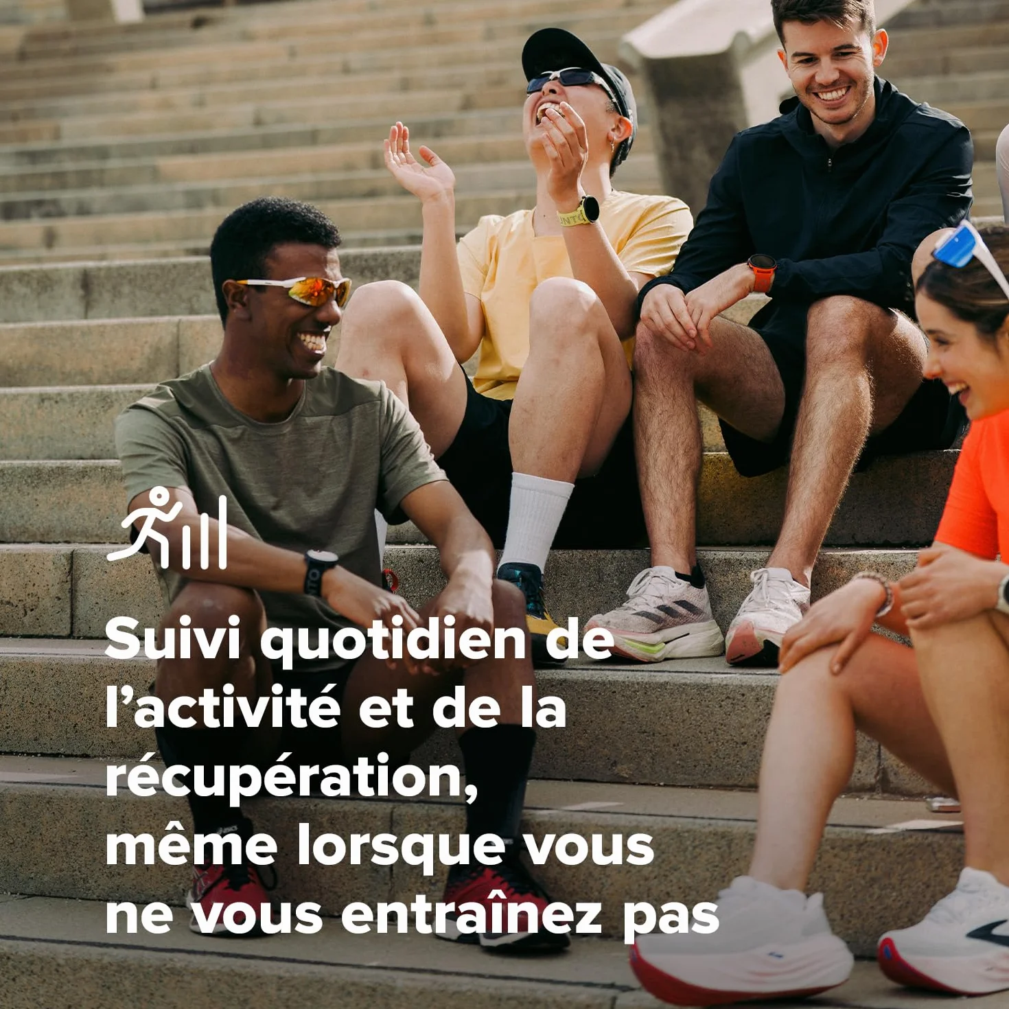 SUUNTO Run Montre de Running Femme Homme, 1,32" Écran Tactile AMOLED, Multisports, Tracker d'Activités, GPS Bi-Band, Suivi Fréquence Cardiaque/Sommeil, Course à Pied, 12 Jours d'Autonomie, Musique