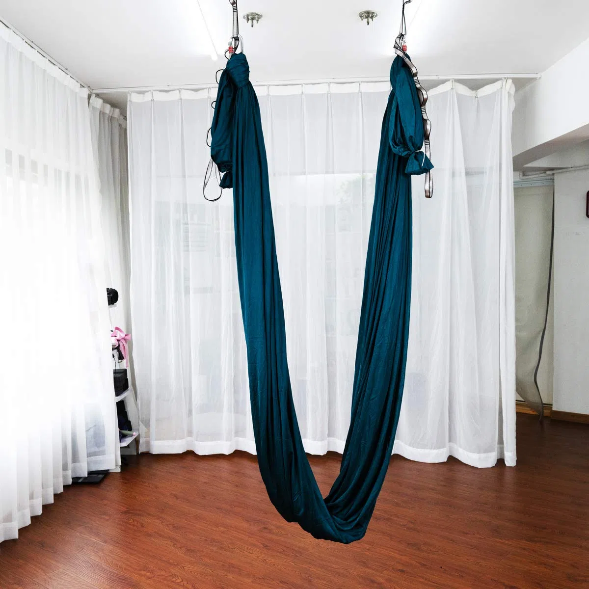Gaorui Hamac de yoga aérien en soie – Kit de balançoire de yoga anti-gravité amélioré pour équilibre, flexibilité et exercices d'inversion