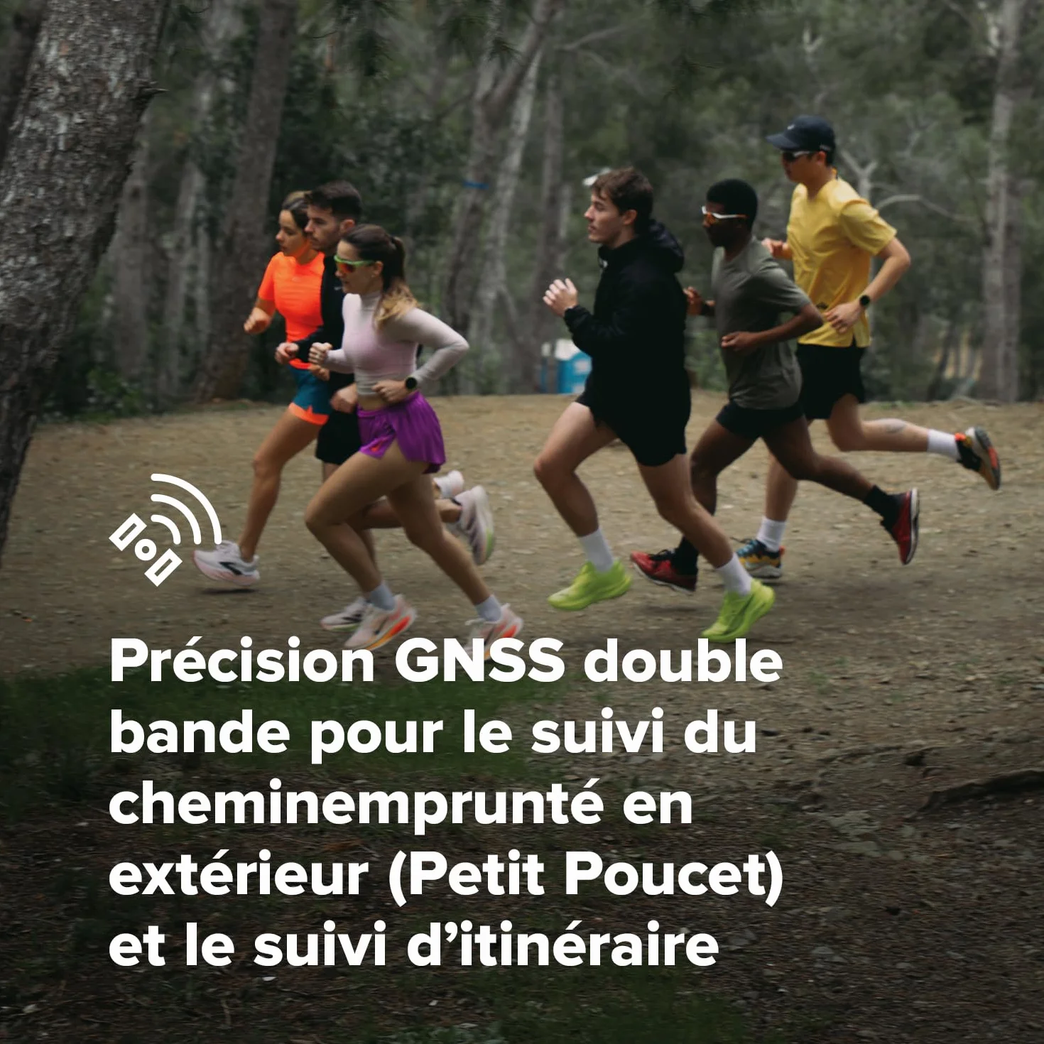 SUUNTO Run Montre de Running Femme Homme, 1,32" Écran Tactile AMOLED, Multisports, Tracker d'Activités, GPS Bi-Band, Suivi Fréquence Cardiaque/Sommeil, Course à Pied, 12 Jours d'Autonomie, Musique