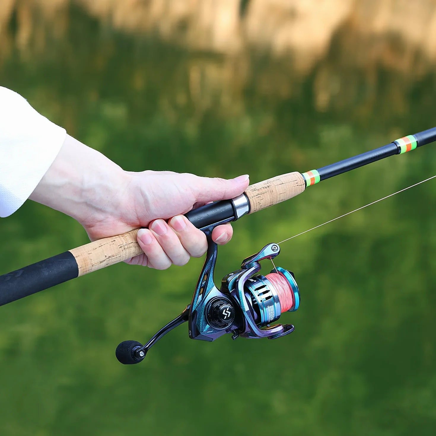 Sougayilang Feeder Canne à pêche portable avec 3 embouts 3000 tailles de moulinet, gamme complète d'action pour la carpe