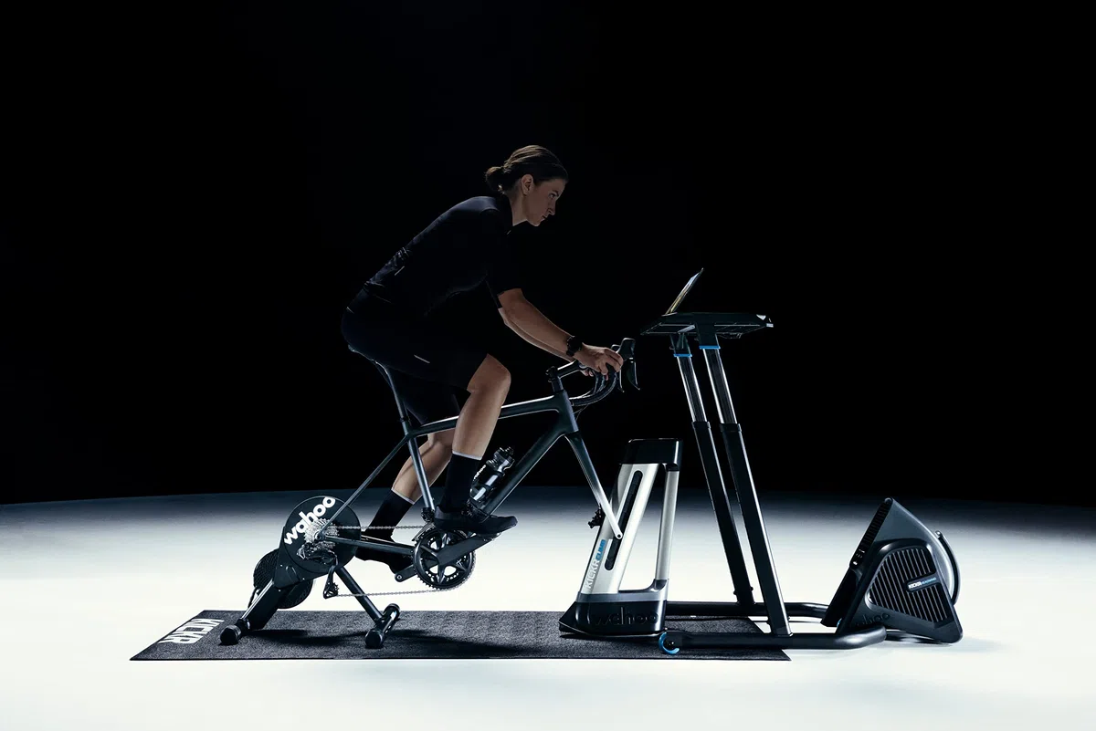 Wahoo KICKR Bicycle Trainer, Noir