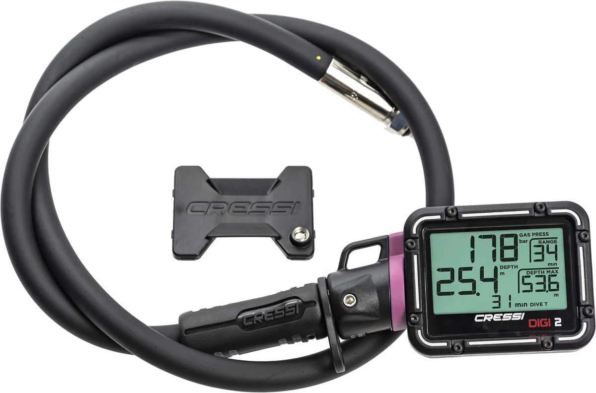 CRESSI - EKC 800040/391 : CRESSI - EKC 800040/391 : manomètre, jauge de profondeur, thermomètre, montre de plongée numérique DIGI 2 couleur rose