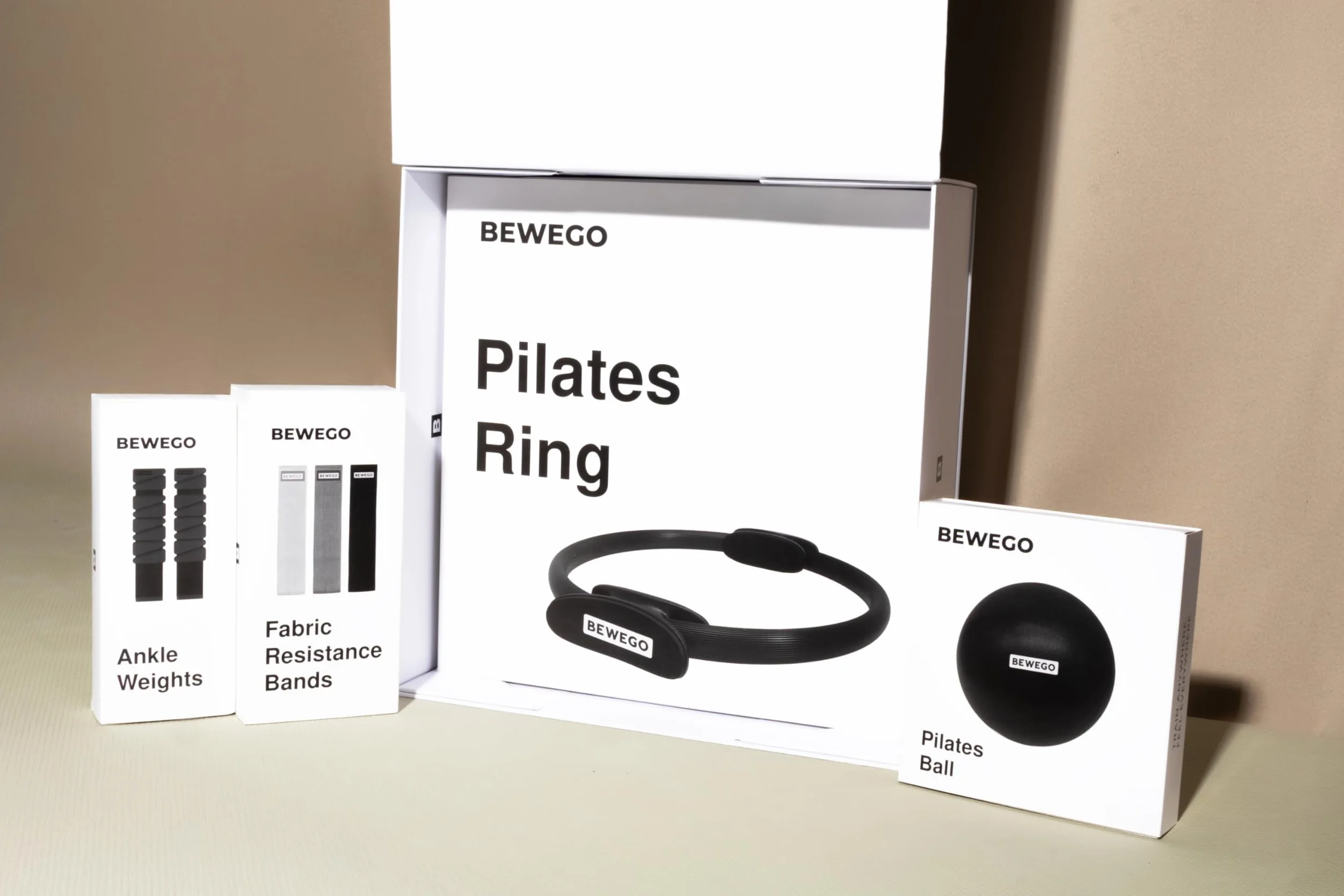 Premium Pilates Set 5 in 1 – Elegant Home Pilates Kit with Ring, Ball, Resistance Bands & Wrist/Ankle Weights Pilates Accessories in Gift Box